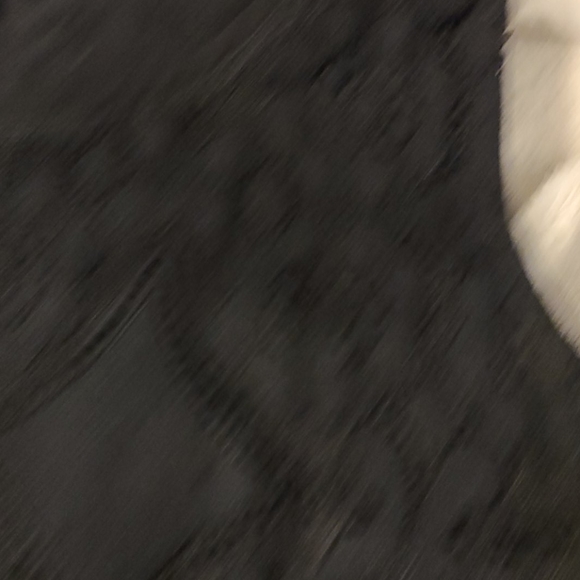 Liz Claiborne black tank size small - Picture 4 of 7